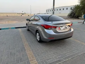 2016 هيونداي النترا SE