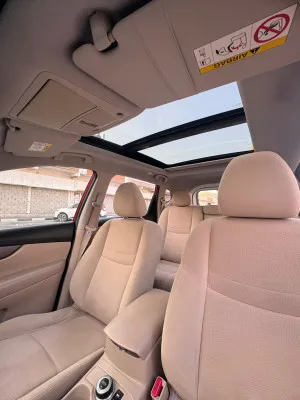 2015 نيسان اكس تريل SL
