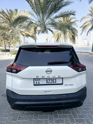 2023 نيسان روج SL