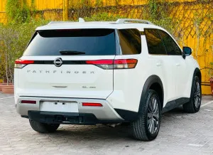 2023 نيسان باثفايندر SL