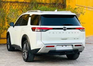 2023 نيسان باثفايندر SL