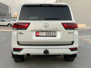 2022 Toyota Land Cruiser GXR