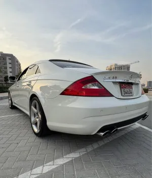 2010 مرسيدس-بنز سي ال اس CLS63 AMG
