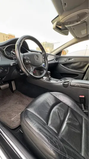 2010 مرسيدس-بنز سي ال اس CLS63 AMG