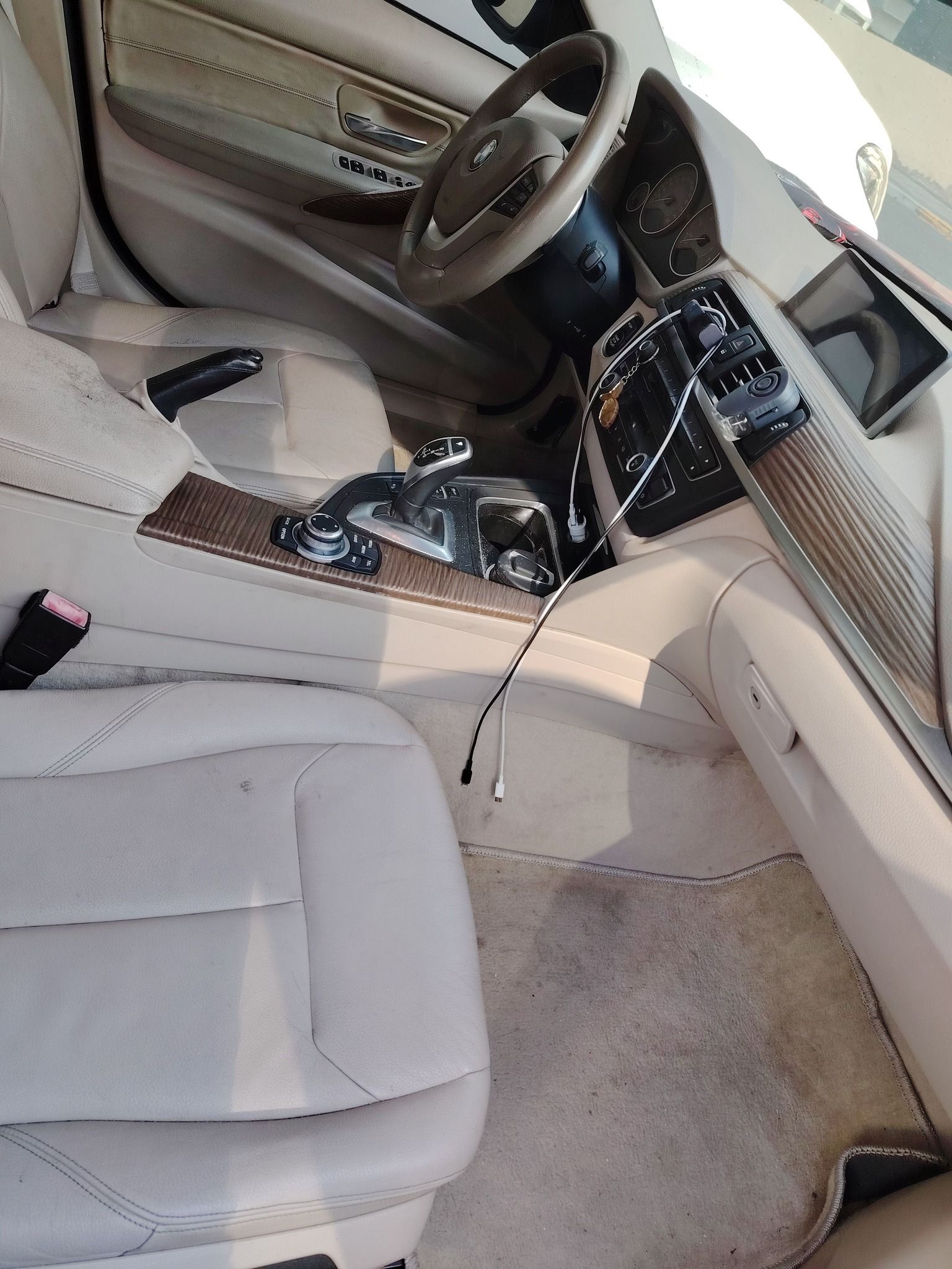 2013 بي أم دابليو الفئة - 3 320i