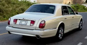 2000 بنتلي آرناج Coupe