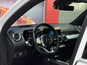 2023 Mercedes-Benz GLB GLB200