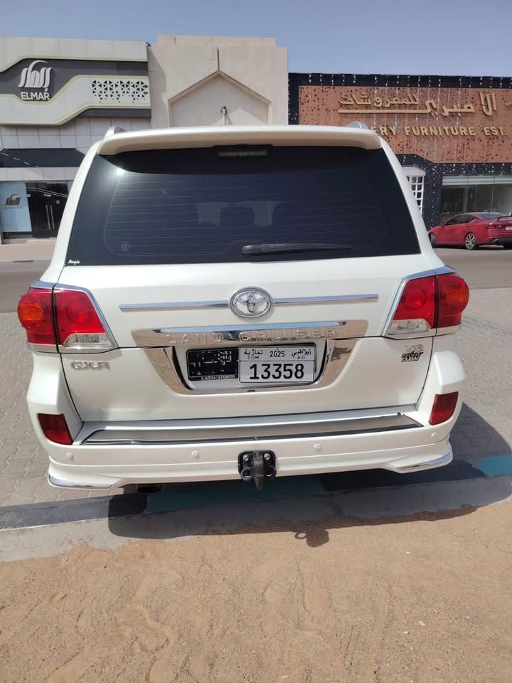2014 Toyota Land Cruiser GXR