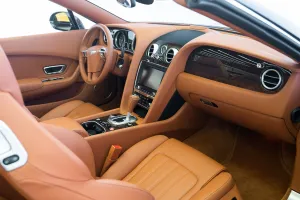 2014 بنتلي كونتيننتال GTC V8