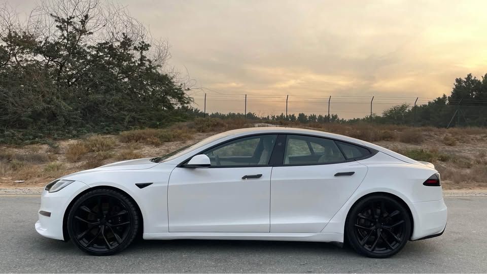 2023 Tesla Model S 75D