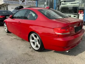 2009 BMW 3-Series 320i