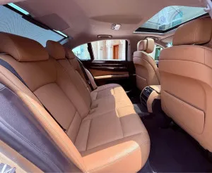 2010 بي أم دابليو الفئة - 7 730i