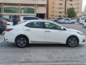 2017 تويوتا كورولا L Limited