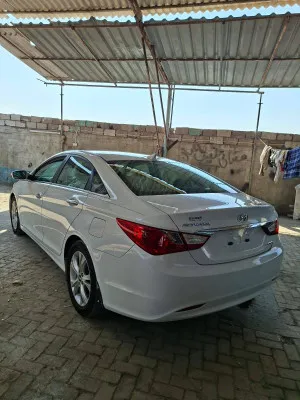 2011 هيونداي سوناتا SE