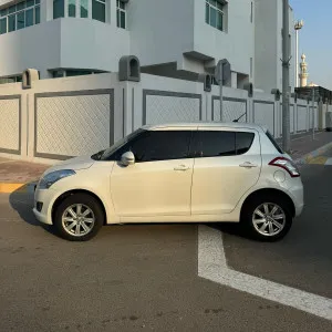 2015 سوزوكي سوفت SZ-5