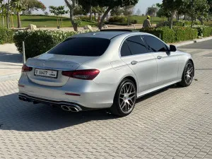 2017 مرسيدس-بنز الفئة - E E300