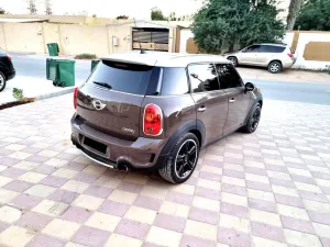 2011 ميني كووبر كاونترمان Cooper S