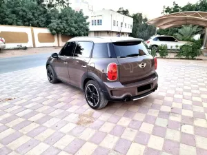 2011 ميني كووبر كاونترمان Cooper S