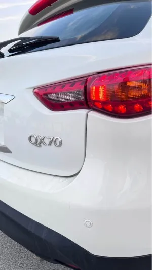 2014 Infiniti QX70 V8