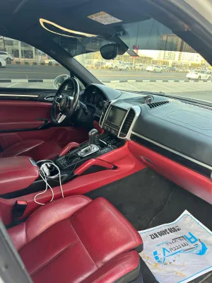 2016 بورش كاين Platinum Edition