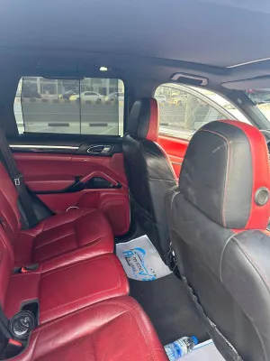 2016 بورش كاين Platinum Edition