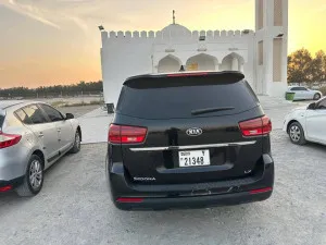 2019 كيا سيدونا LX