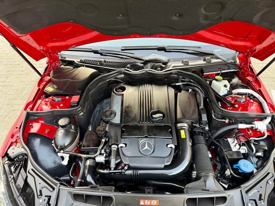 2014 مرسيدس-بنز آلفئة - C C250