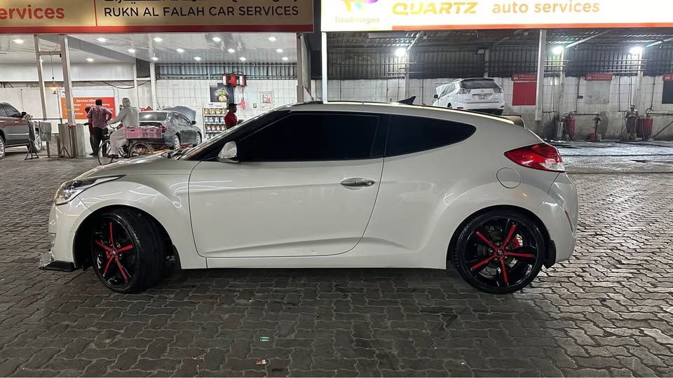2015 هيونداي فوليستر GLS