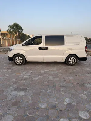 2019 Hyundai H1 Deluxe