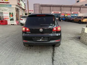 2010 Volkswagen Tiguan SE R-Line Black