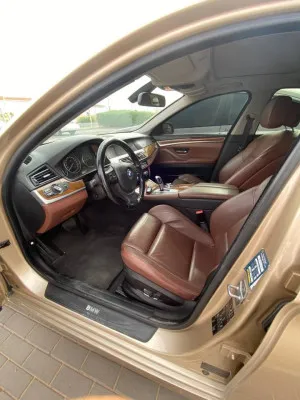 2011 بي أم دابليو الفئة - 5 530i