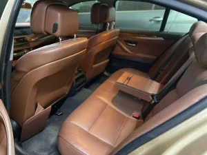 2011 بي أم دابليو الفئة - 5 530i