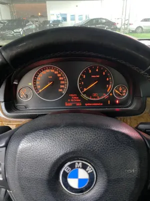 2011 بي أم دابليو الفئة - 5 530i