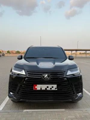 2024 لكزس ال اكس ٦٠٠ Signature
