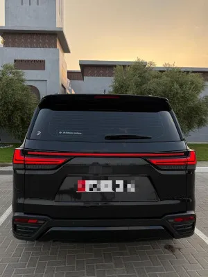 2024 لكزس ال اكس ٦٠٠ Signature