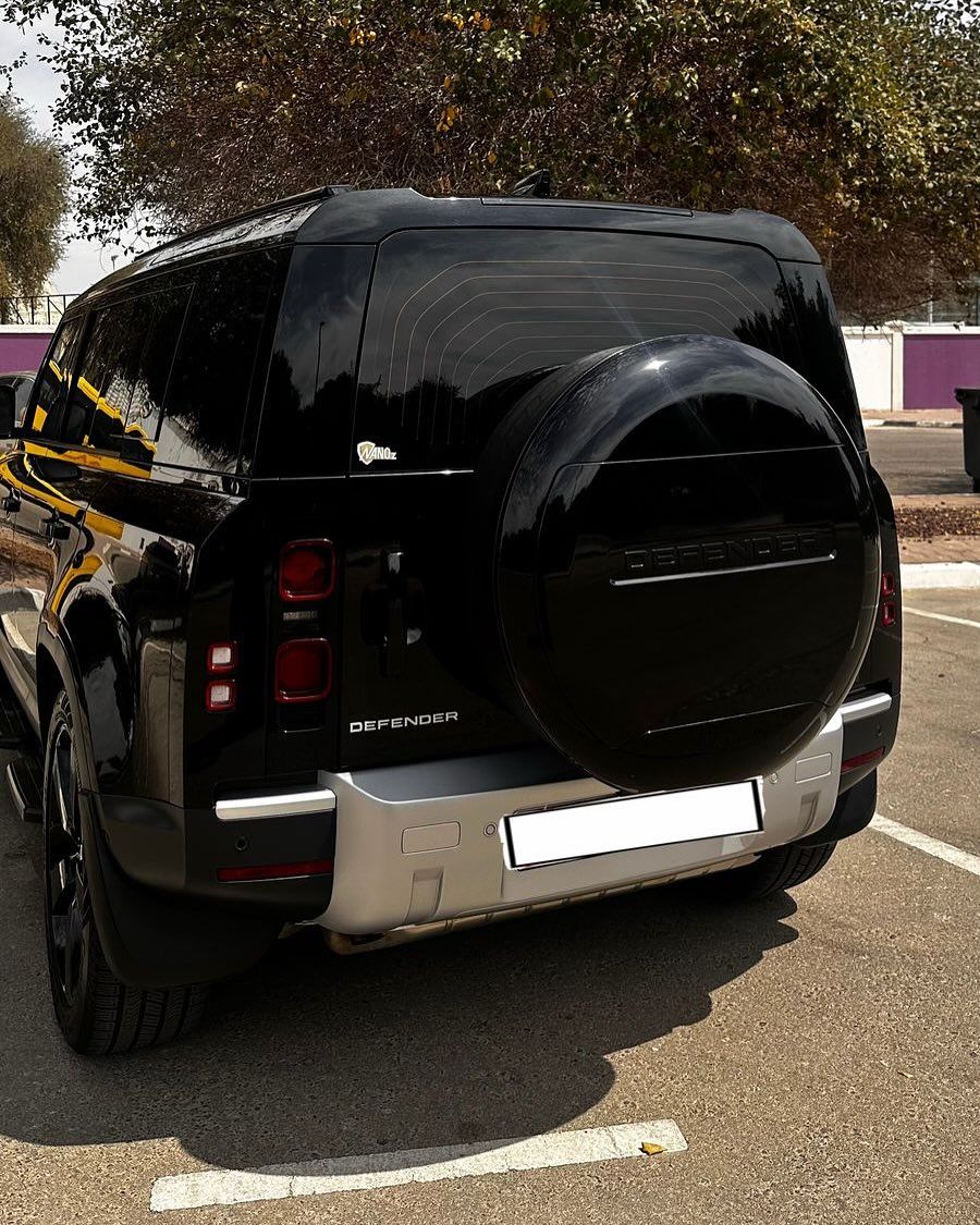 2024 Land Rover Defender 110 HSE