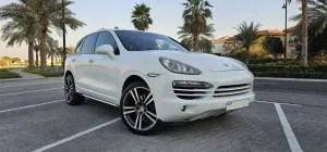 2013 بورش كاين V6