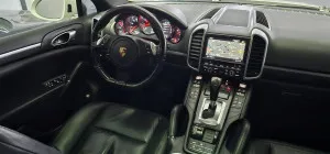 2013 بورش كاين V6