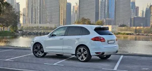 2013 بورش كاين V6