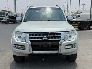 2017 Mitsubishi Pajero GLS