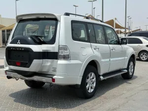 2017 Mitsubishi Pajero GLS
