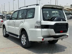 2017 Mitsubishi Pajero GLS