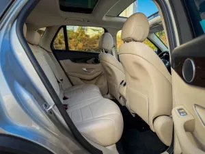 2022 مرسيدس-بنز GLC - جي ال سي GLC300
