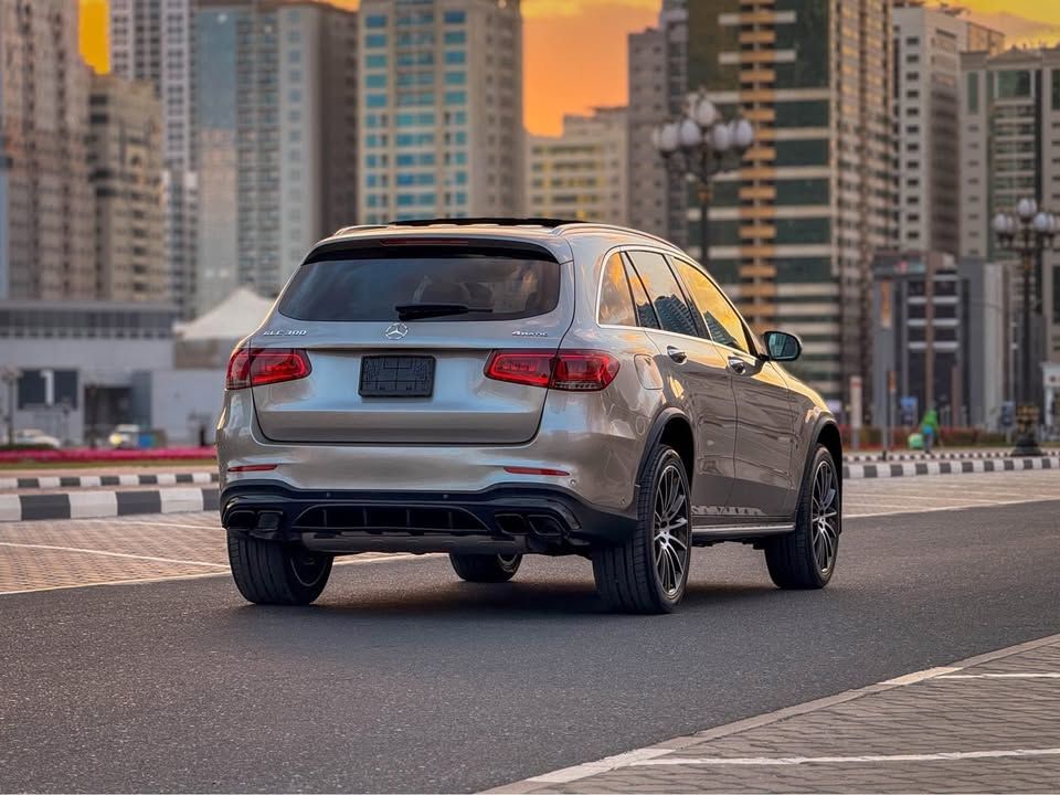 2022 مرسيدس-بنز GLC - جي ال سي GLC300
