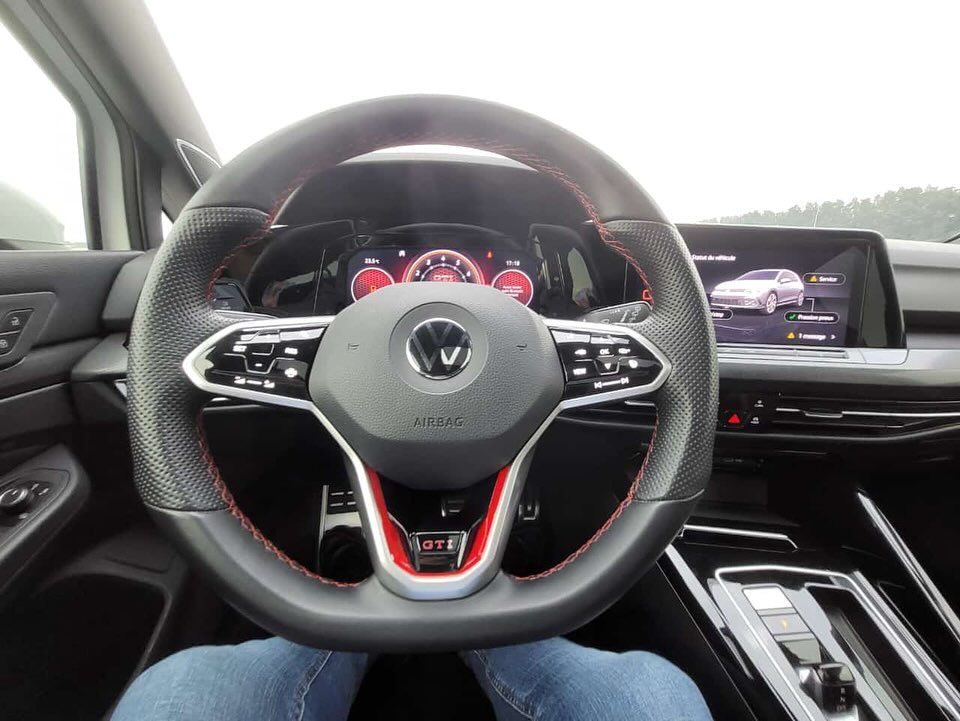 2022 فولجس فاجن جولف GTI