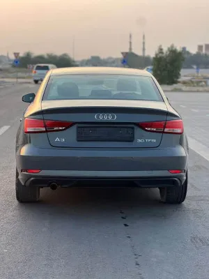 2017 اودي آي ٣ Prestige