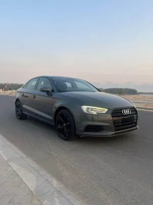 2017 اودي آي ٣ Prestige