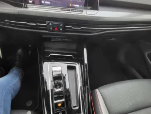 2022 فولجس فاجن جولف GTI