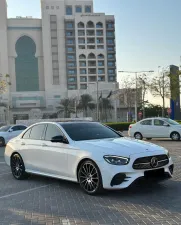 2022 مرسيدس-بنز الفئة - E E300