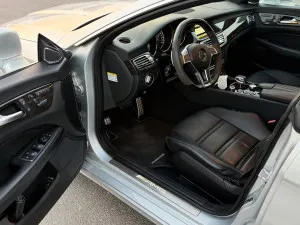2011 مرسيدس-بنز سي ال اس CLS63s AMG